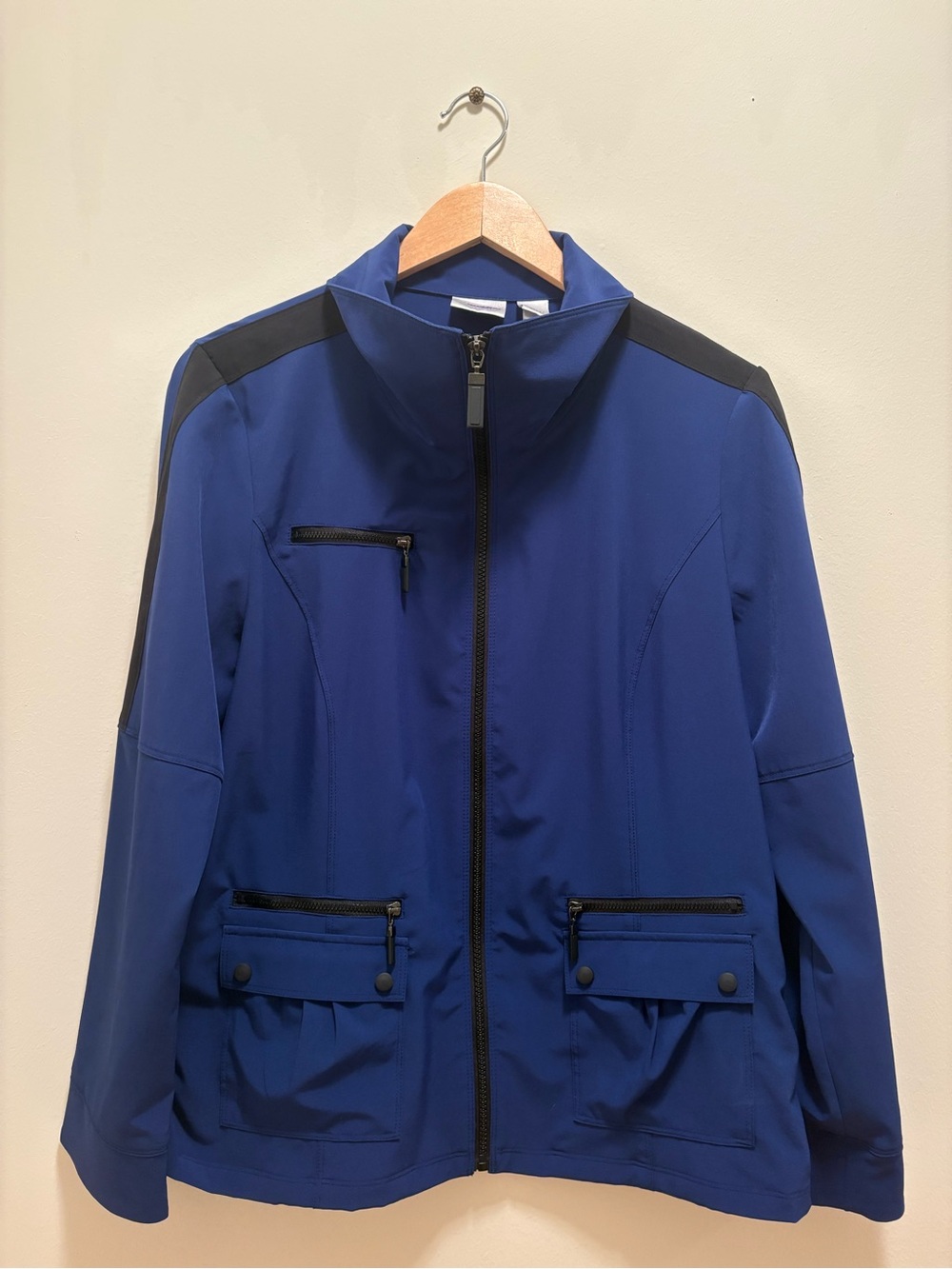 Chicos Medium Zynergy Women’s Zip Up Windbreaker